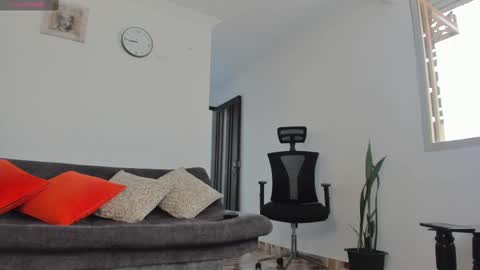 joelandalexa online show from February 2025 08:14:02 PM