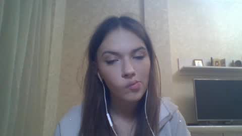 Jennifer online show from September 2025 04:51:02 PM