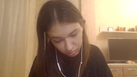 Jennifer online show from October 2025 02:05:01 PM