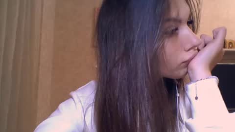 Jennifer online show from November 2025 05:33:02 PM