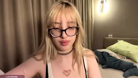 Amaya online show from November 2025 04:07:01 PM