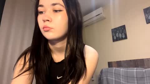 Emilia  or Emi online show from January 2026 12:11:01 PM