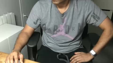 joeshades21 online show from January 2025 11:00:01 PM