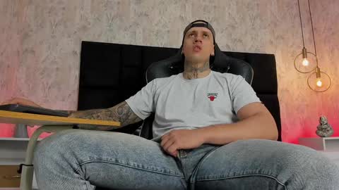     online show from December 2024 03:43:01 AM