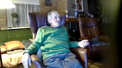 Snapshot of johan7_heet chatting on December 2024 08:07:01 PM johan7 heet online show from December 2024 08:07:01 PM