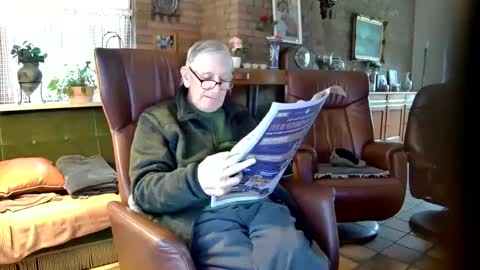 Snapshot of johan7_heet chatting on December 2024 01:28:01 PM johan7 heet online show from December 2024 01:28:01 PM