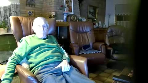 Snapshot of johan7_heet chatting on December 2024 04:31:01 PM johan7 heet online show from December 2024 04:31:01 PM