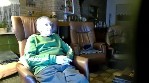 Snapshot of johan7_heet chatting on December 2024 07:36:01 PM johan7 heet online show from December 2024 07:36:01 PM