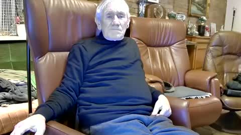 Snapshot of johan7_heet chatting on February 2025 06:04:01 PM johan7 heet online show from February 2025 06:04:01 PM