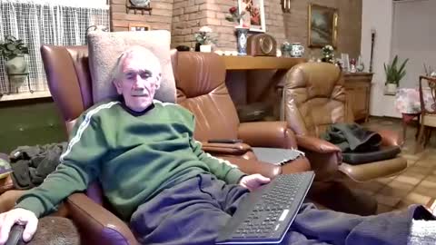 Snapshot of johan7_heet chatting on February 2026 09:33:02 PM johan7 heet online show from February 2026 09:33:02 PM