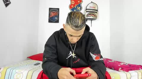 johan_and_antonella online show from December 2024 01:14:01 AM