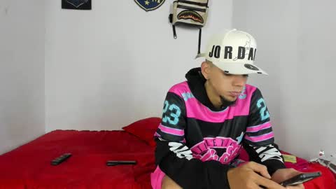 johan_and_antonella online show from November 2025 05:32:02 AM