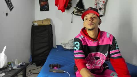 Snapshot of johan_and_antonella chatting on February 2026 01:12:01 AM johan_and_antonella online show from February 2026 01:12:01 AM