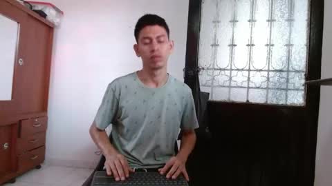 Snapshot of johan_kitten chatting on April 2026 12:55:02 PM johan online show from April 2026 12:55:02 PM