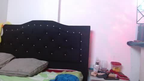 Snapshot of johan_kitten chatting on April 2026 11:13:02 AM johan online show from April 2026 11:13:02 AM