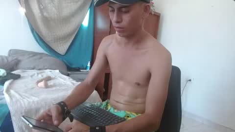 Snapshot of johan_kitten chatting on May 2026 09:31:01 PM johan online show from May 2026 09:31:01 PM