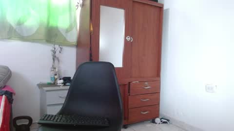 Snapshot of johan_kitten chatting on May 2026 02:00:02 PM johan online show from May 2026 02:00:02 PM