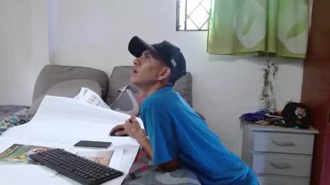 Snapshot of johan_kitten chatting on May 2026 09:21:02 PM johan online show from May 2026 09:21:02 PM