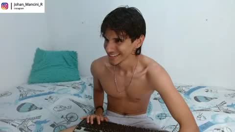 Snapshot of johan_mancini_r chatting on June 2026 05:06:02 PM johan_mancini_r online show from June 2026 05:06:02 PM