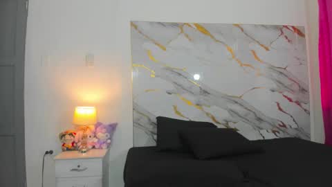 johan online show from October 2025 07:37:01 PM