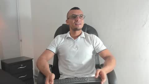 johan online show from November 2025 10:51:01 AM