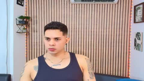 Snapshot of johan_speitzer chatting on February 2026 12:37:02 AM johan speitzer online show from February 2026 12:37:02 AM