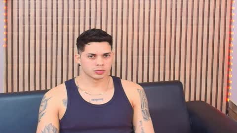 Snapshot of johan_speitzer chatting on February 2026 12:53:02 AM johan speitzer online show from February 2026 12:53:02 AM