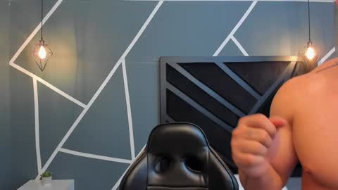 Johan Williams online show from December 2024 08:18:01 AM