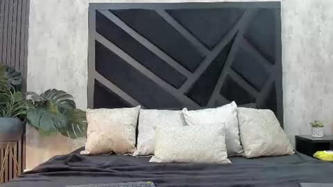 Johan Williams online show from June 2026 12:00:02 AM