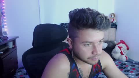 JOHAN independient model online show from September 2025 02:51:01 PM