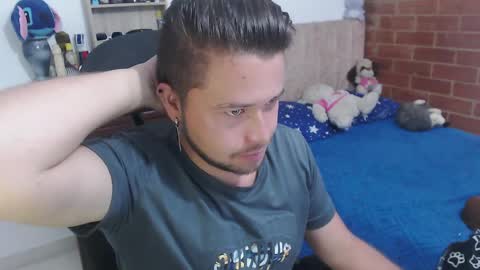 JOHAN independient model online show from April 2026 04:29:01 PM