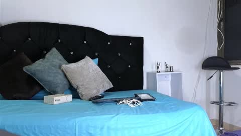 John  online show from September 2025 11:03:01 AM