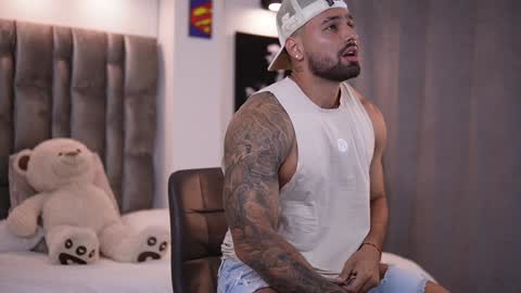 john online show from January 2025 11:23:01 PM