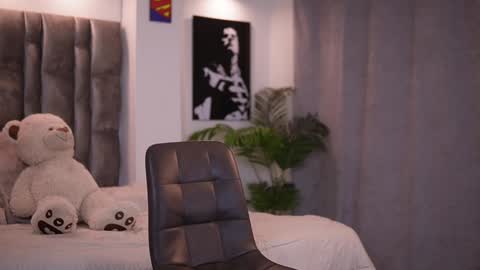 john online show from February 2025 09:20:02 PM