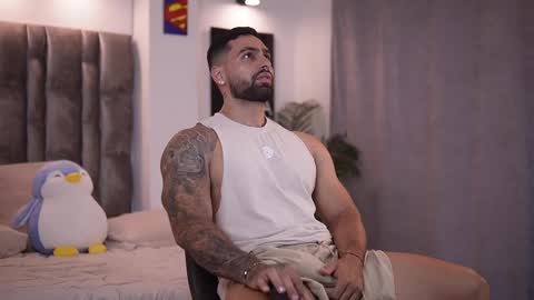 john online show from February 2025 07:37:02 PM