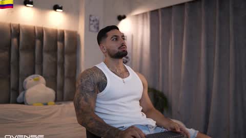 john online show from November 2025 12:40:02 PM