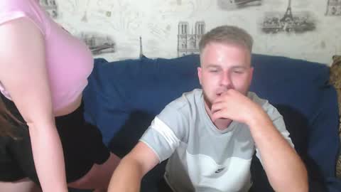 john_lily online show from June 2026 11:31:01 PM