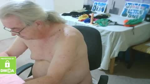 JOHN online show from January 2025 10:01:01 PM