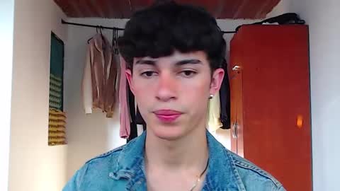 John Vichenso online show from September 2025 09:48:02 PM