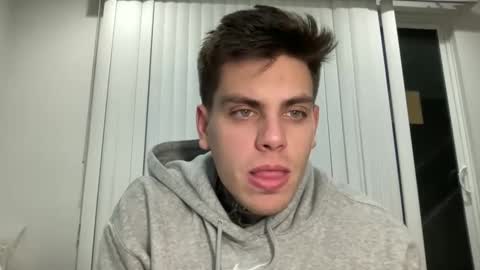 Snapshot of johnafterdark chatting on December 2024 03:58:01 AM JAXX online show from December 2024 03:58:01 AM