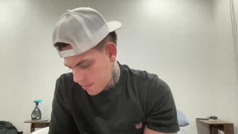 Snapshot of johnafterdark chatting on December 2024 02:12:02 AM JAXX online show from December 2024 02:12:02 AM