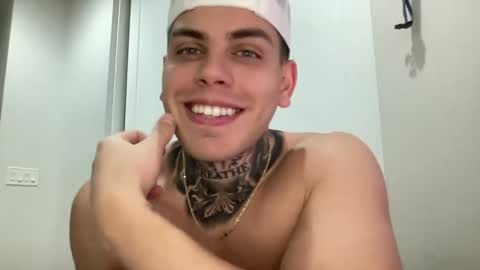 Snapshot of johnafterdark chatting on January 2025 11:48:01 PM JAXX online show from January 2025 11:48:01 PM