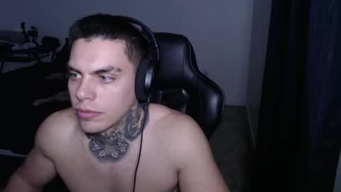 Snapshot of johnafterdark chatting on January 2026 04:04:02 AM JAXX online show from January 2026 04:04:02 AM