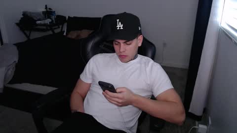 Snapshot of johnafterdark chatting on January 2026 05:04:01 PM JAXX online show from January 2026 05:04:01 PM