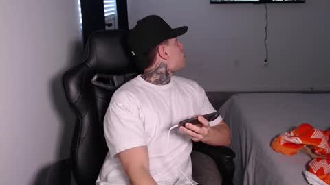 Snapshot of johnafterdark chatting on January 2026 09:53:02 PM JAXX online show from January 2026 09:53:02 PM