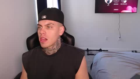 Snapshot of johnafterdark chatting on January 2026 09:31:01 PM JAXX online show from January 2026 09:31:01 PM