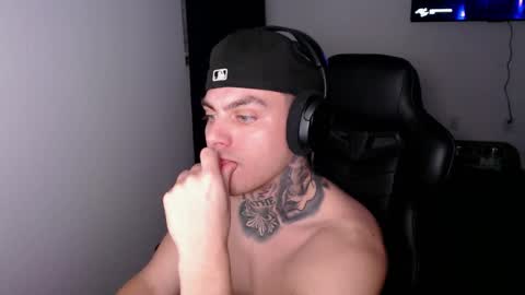 Snapshot of johnafterdark chatting on February 2026 06:40:02 AM JAXX online show from February 2026 06:40:02 AM