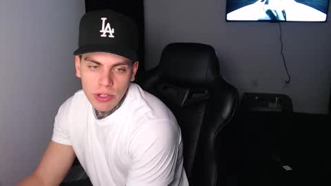 Snapshot of johnafterdark chatting on February 2026 03:58:02 AM JAXX online show from February 2026 03:58:02 AM