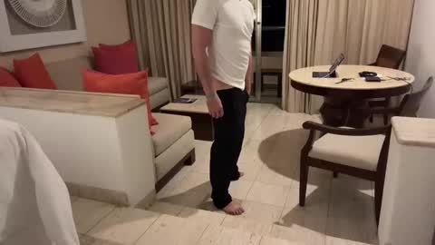 J online show from February 2025 03:37:01 AM