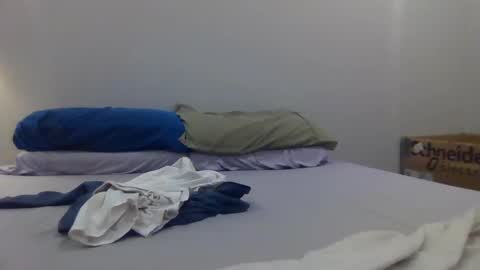 johnjones585121 online show from February 2025 01:58:02 AM